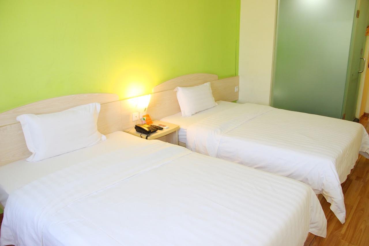 7Days Inn Huludao Xingcheng Hot Spring Street Eksteriør bilde